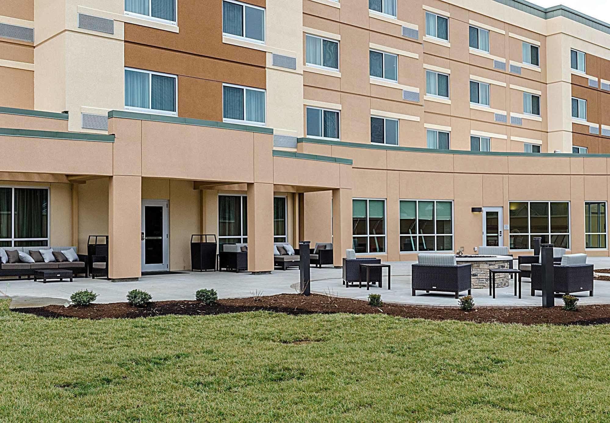 Courtyard By Marriott Somerset Exterior photo