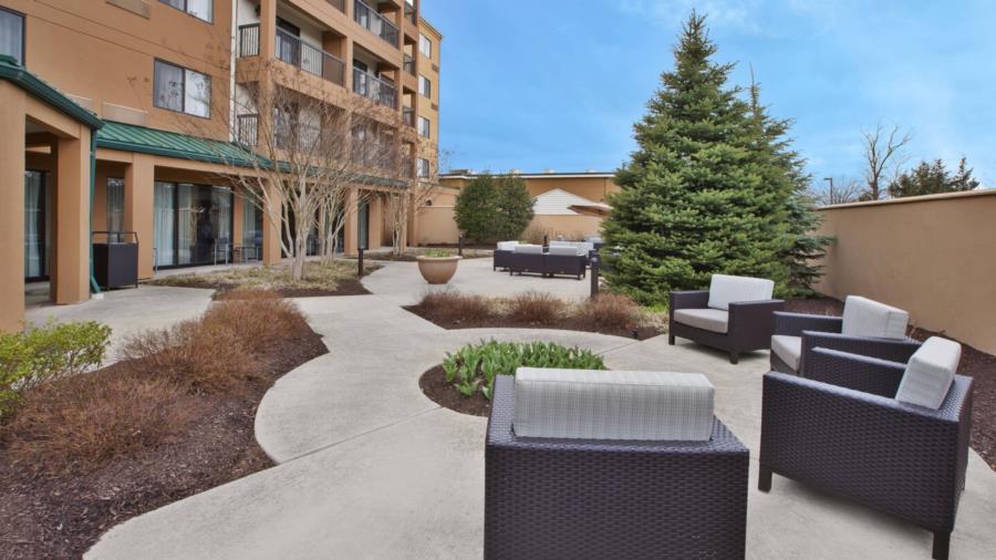 Courtyard By Marriott Somerset Exterior photo